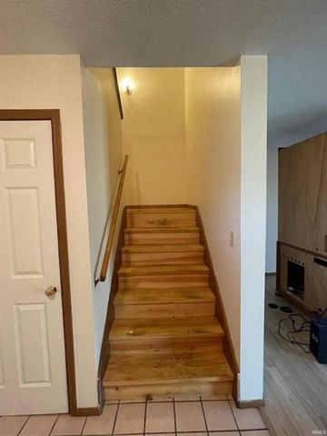 400 S Village Court, Bloomington, IN 47403