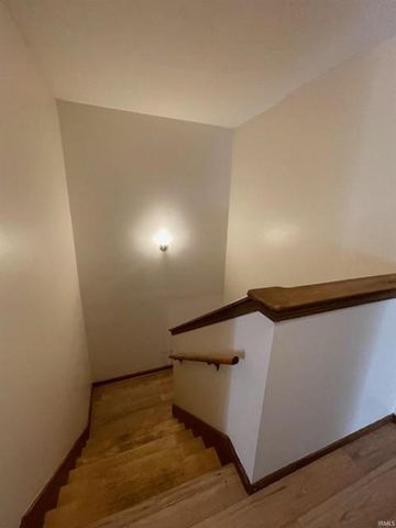 400 S Village Court, Bloomington, IN 47403