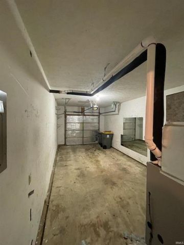 400 S Village Court, Bloomington, IN 47403