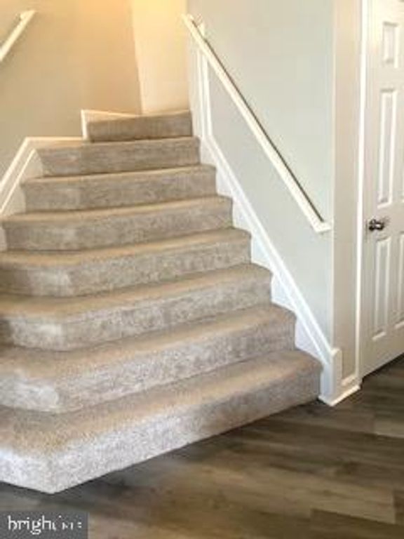 Image 14 of property listing at 2008 RIPLEY POINT CT, Odenton, MD 21113