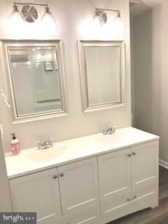 Image 32 of property listing at 2008 RIPLEY POINT CT, Odenton, MD 21113