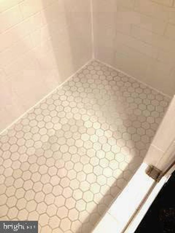 Image 39 of property listing at 2008 RIPLEY POINT CT, Odenton, MD 21113