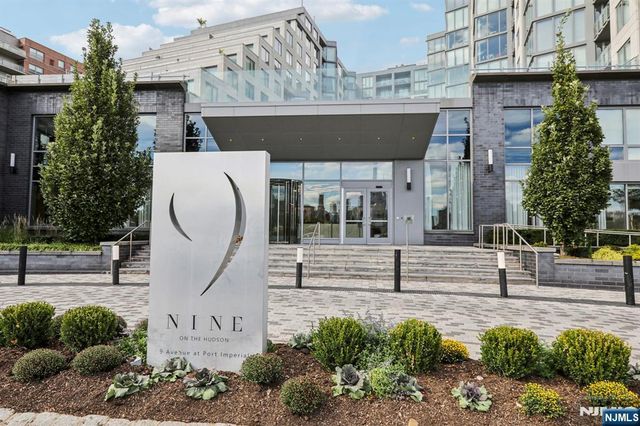 9 Ave At Port Imperial 513, West New York, NJ 07093