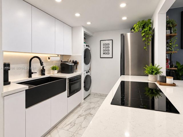 520 Brickell Key Drive A1217, Miami, FL 33131