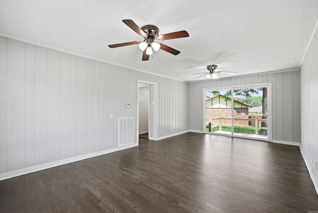 1303 Overview Drive, Jacksonville, AR 72076