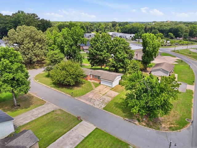 1303 Overview Drive, Jacksonville, AR 72076