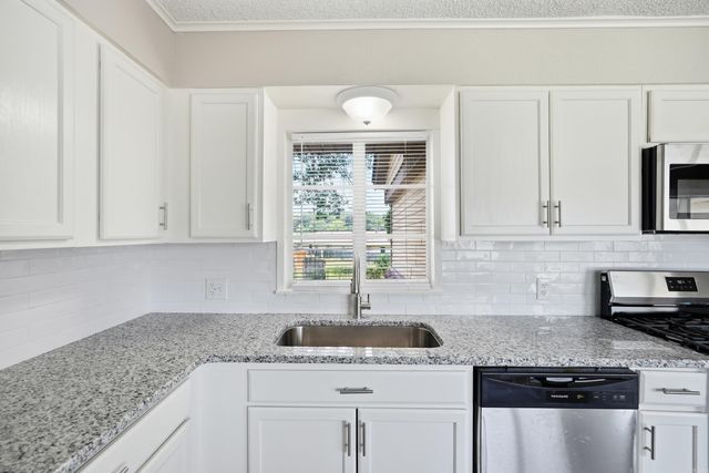 1303 Overview Drive, Jacksonville, AR 72076