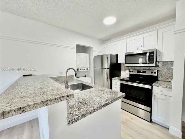 4581 W Mcnab Road 12, Pompano Beach, FL 33069