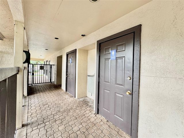 4581 W Mcnab Road 12, Pompano Beach, FL 33069