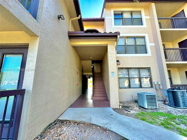 4581 W Mcnab Road 12, Pompano Beach, FL 33069