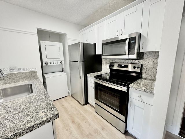 4581 W Mcnab Road 12, Pompano Beach, FL 33069