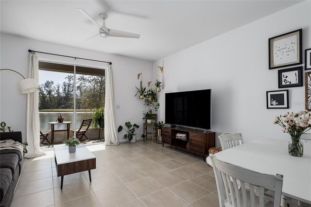 6217 FAIRMONT LANE, Palmetto, FL 34221