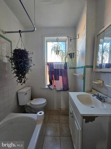 215 N VODGES ST, Philadelphia, PA 19139