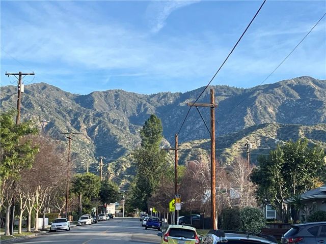 701 Oakdale Avenue 1, Monrovia, CA 91016
