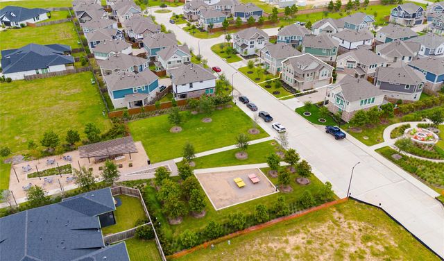 8327 Threadfin Way, Fulshear, TX 77441