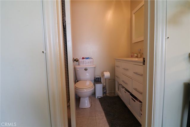 525 S Shelton 102, Burbank, CA 91506