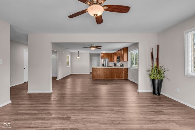 8238 E 11th Street, Indianapolis, IN 46219