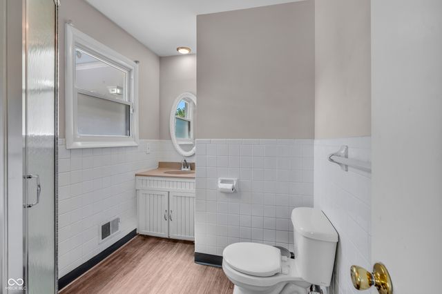 8238 E 11th Street, Indianapolis, IN 46219