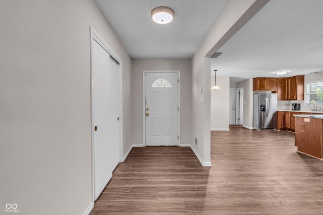 8238 E 11th Street, Indianapolis, IN 46219