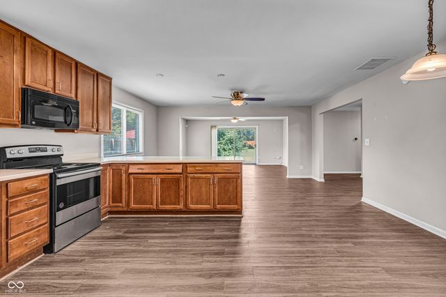 8238 E 11th Street, Indianapolis, IN 46219