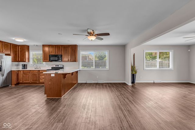 8238 E 11th Street, Indianapolis, IN 46219