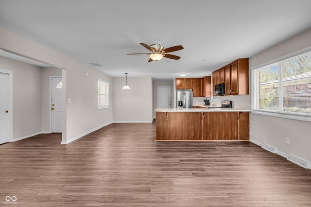 8238 E 11th Street, Indianapolis, IN 46219