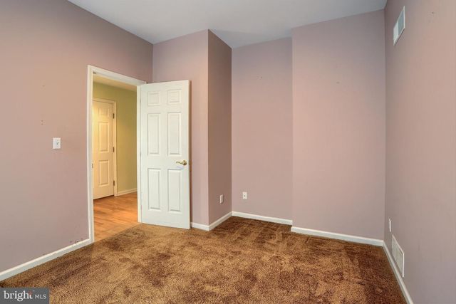 28 LONGWOOD DRIVE, Mechanicsburg, PA 17050