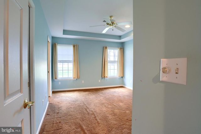 28 LONGWOOD DRIVE, Mechanicsburg, PA 17050