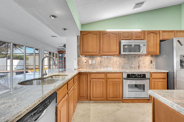 6003 Nettle Path Drive, Fort Pierce, FL 34951