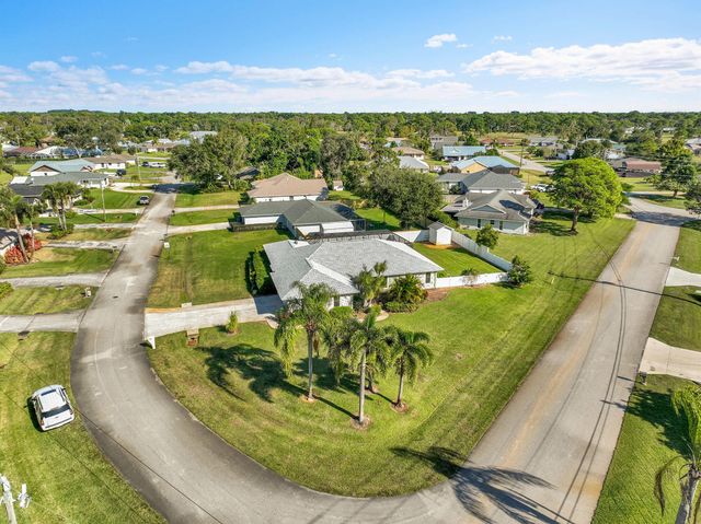 6003 Nettle Path Drive, Fort Pierce, FL 34951