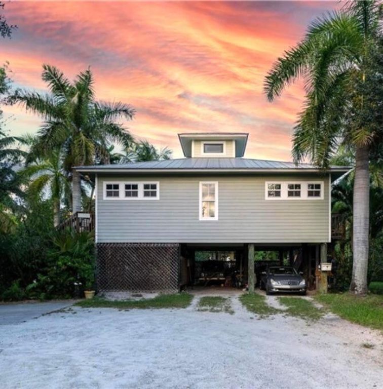 201 SW 6th Street, Stuart, FL 34994