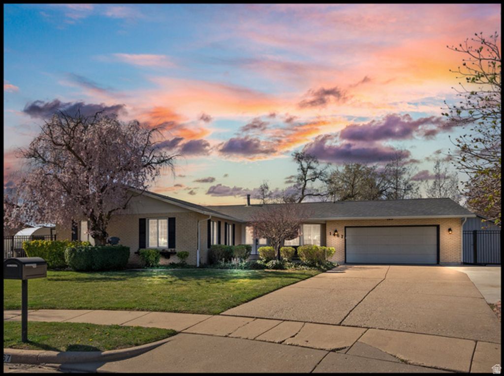 Image 1 of property listing at 1467 BROWN LN, Farmington, UT 84025