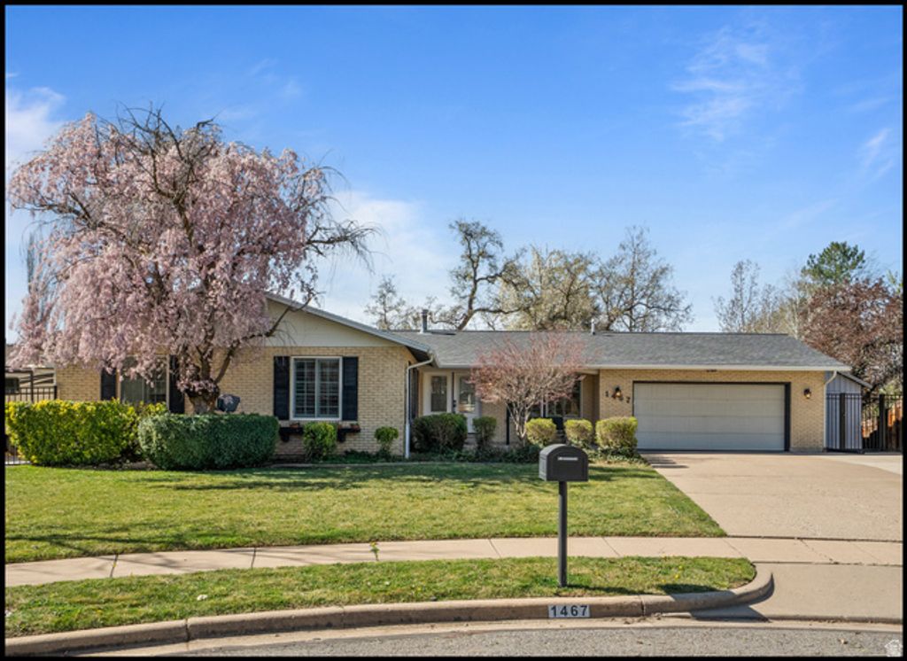 Image 28 of property listing at 1467 BROWN LN, Farmington, UT 84025