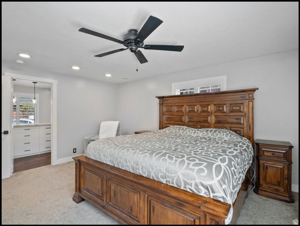 Image 8 of property listing at 1467 BROWN LN, Farmington, UT 84025