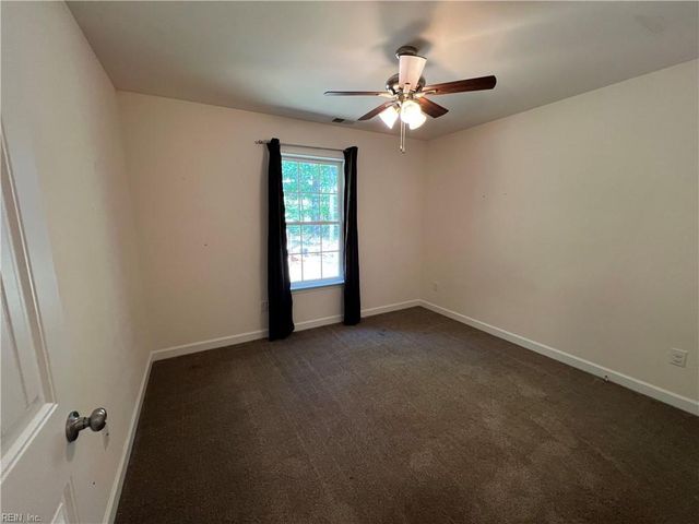 24101 Ridley RD, Courtland, VA 23837