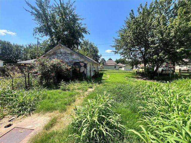 1309 W Elm Avenue, Enid, OK 73703