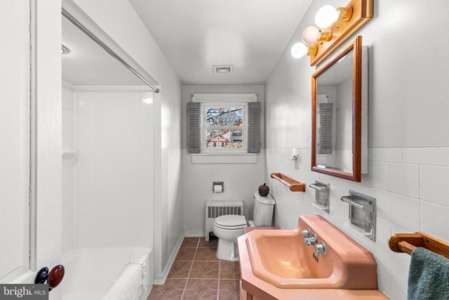 255 ELIZABETH ST, Landisville, PA 17538