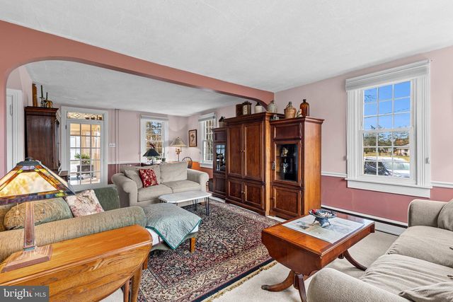 255 ELIZABETH ST, Landisville, PA 17538