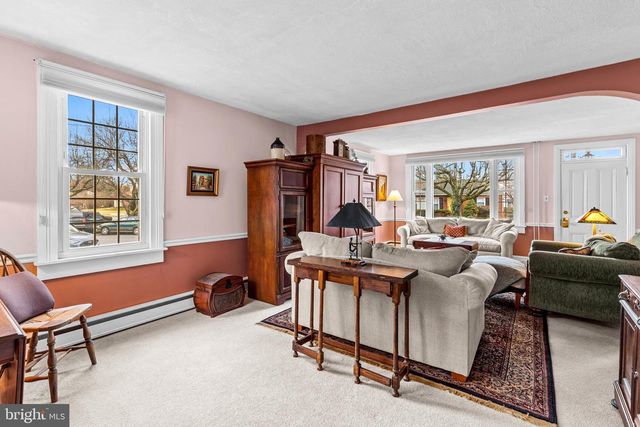 255 ELIZABETH ST, Landisville, PA 17538