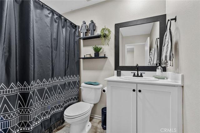 1234 Universal Way, Hemet, CA 92543