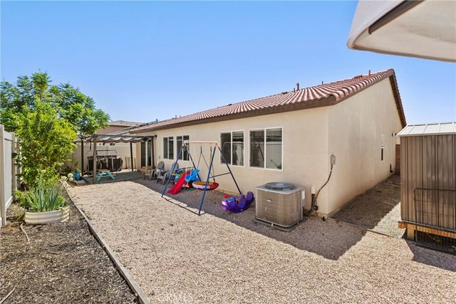 1234 Universal Way, Hemet, CA 92543