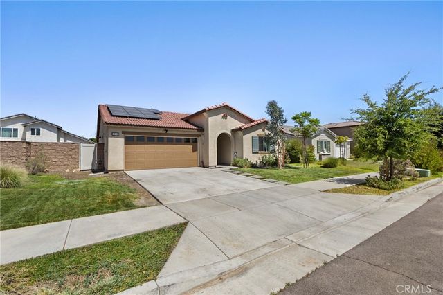 1234 Universal Way, Hemet, CA 92543