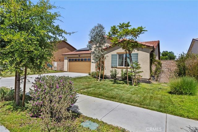 1234 Universal Way, Hemet, CA 92543