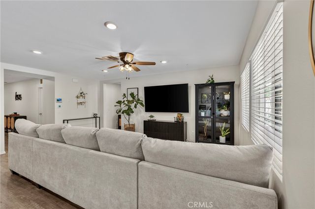 1234 Universal Way, Hemet, CA 92543