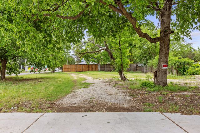 945 E 51st ST, Austin, TX 78751