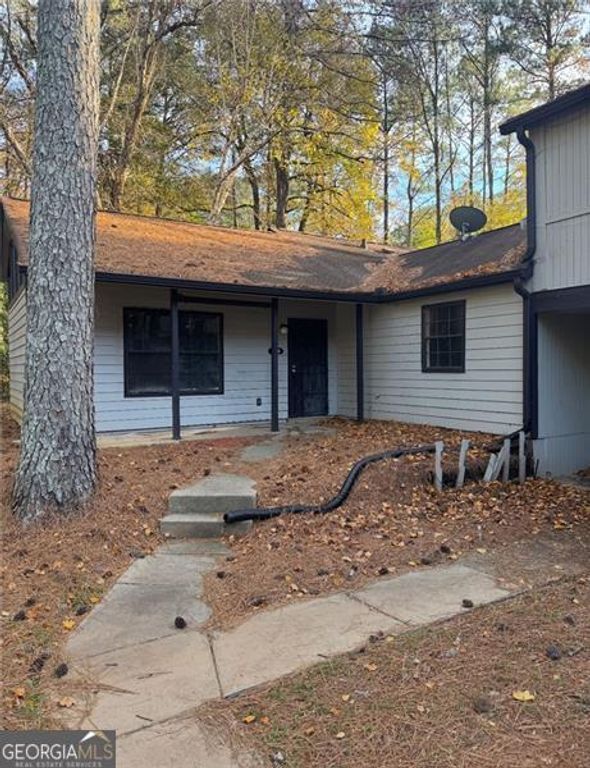 1409 STONE MILL Trace, Stone Mountain, GA 30083