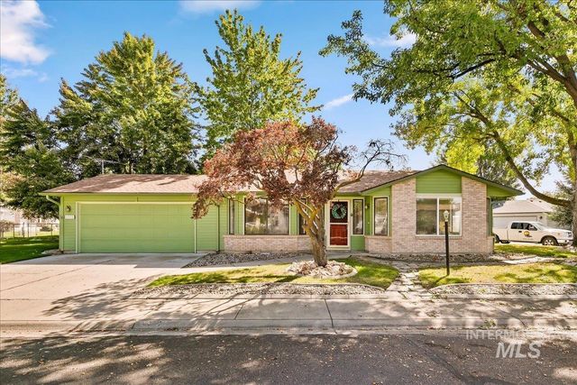 8372 W Willowcourt Drive, Garden City, ID 83714 property photo