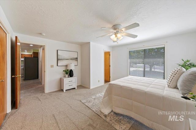 8372 W Willowcourt Drive, Garden City, ID 83714