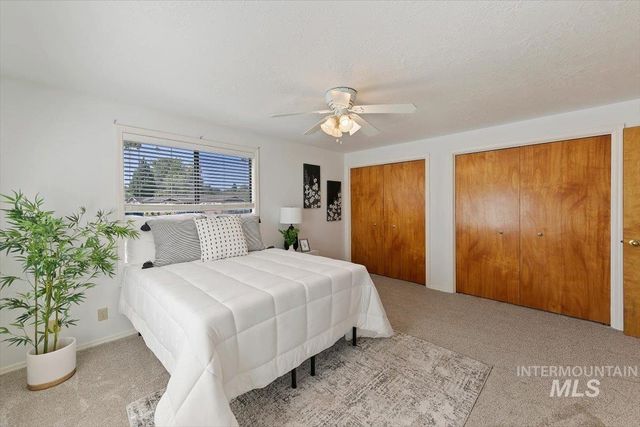 8372 W Willowcourt Drive, Garden City, ID 83714
