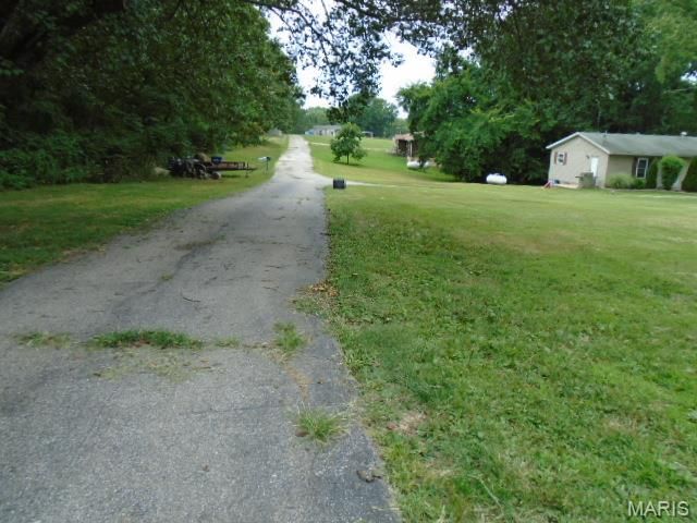 4211 Old Road, De Soto, MO 63020